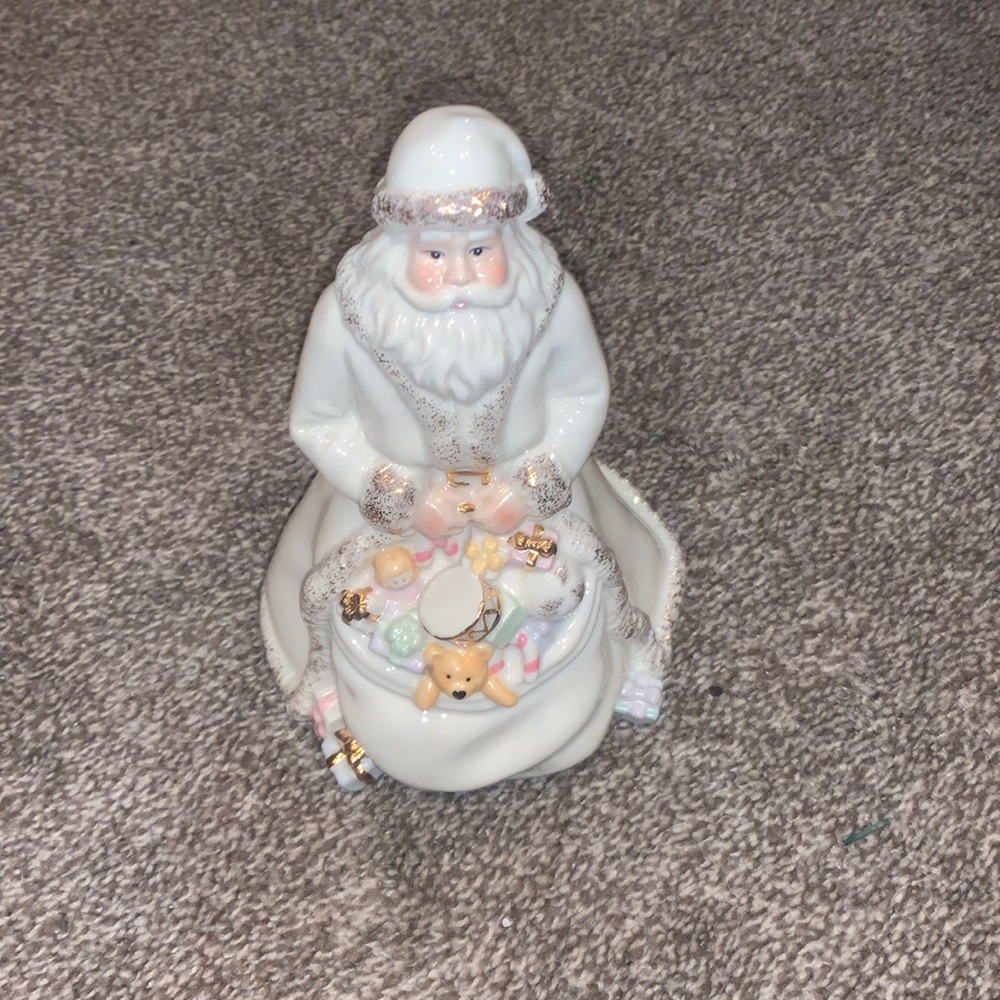 Lenox Santa Christmas decor